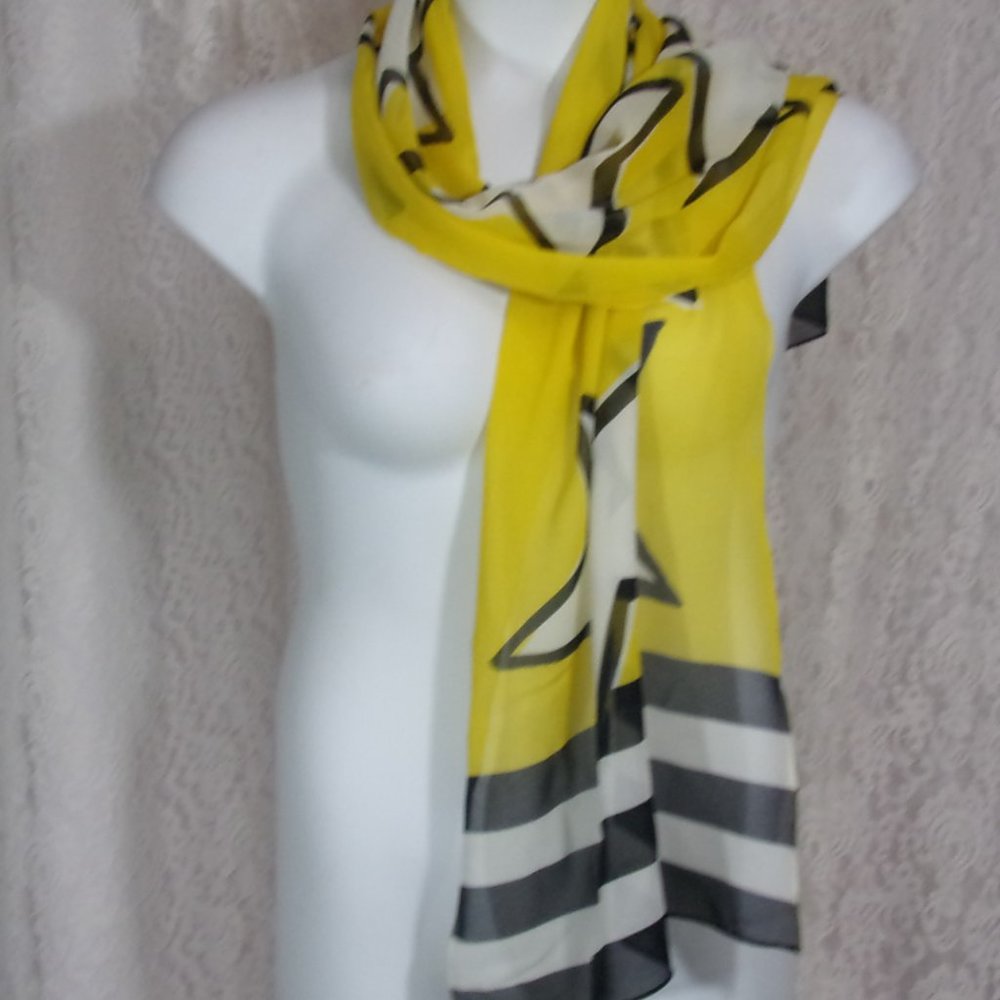 Oblong Scarf Lone Star of Texas In Yellow NWOT